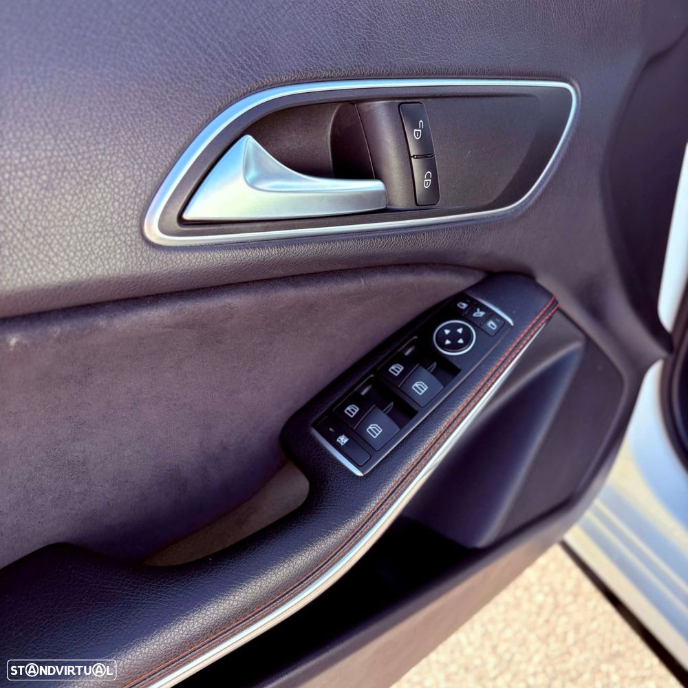 Mercedes-Benz CLA 180 - 9