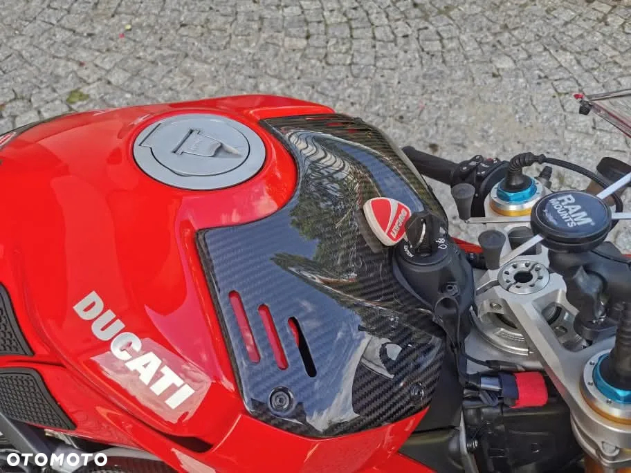 Ducati Panigale V4S - 12