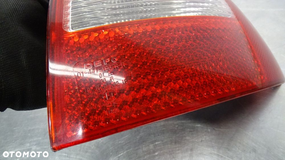 LAMPA PRAWA TYLNA AUDI A6 C5 2.5TDI - 3