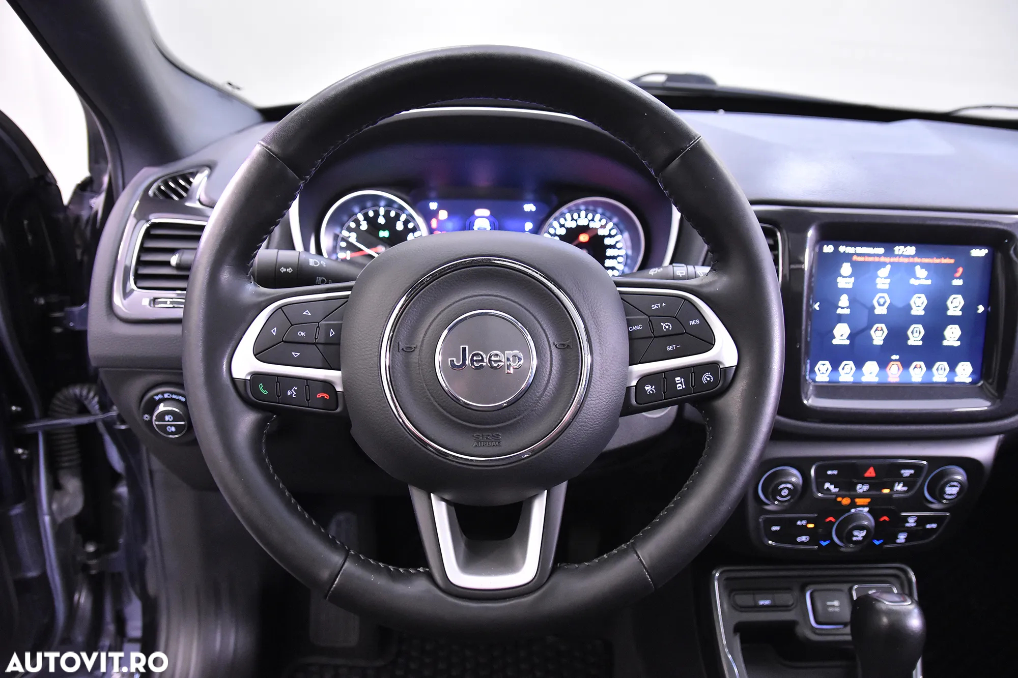 Jeep Compass - 16