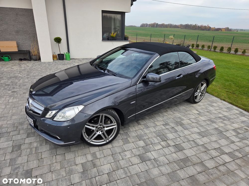 Mercedes-Benz Klasa E ver-e--klasse-cabrio-avantgarde - 10