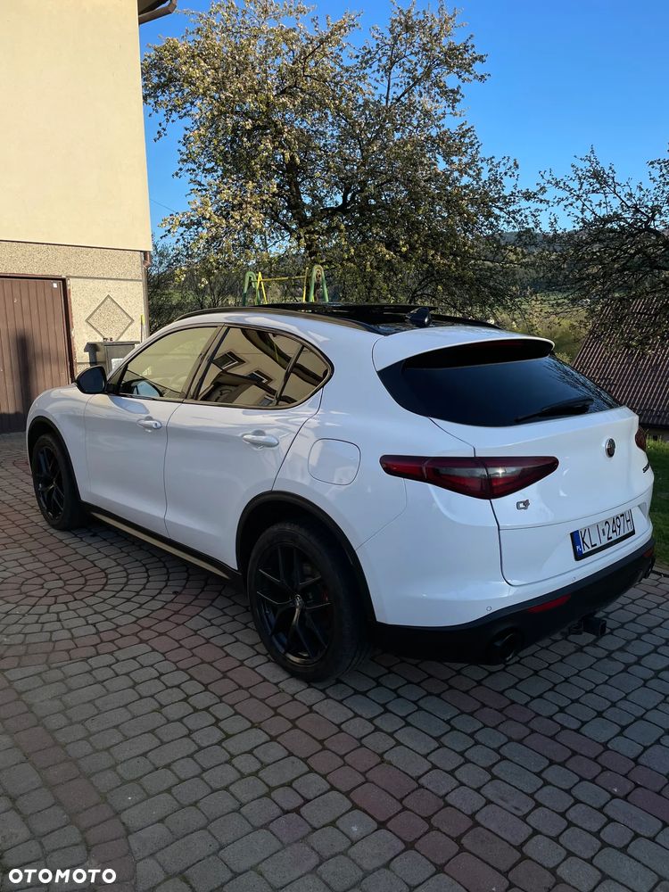 Alfa Romeo Stelvio 2.0 Turbo 16V AT8-Q4 Sprint - 19