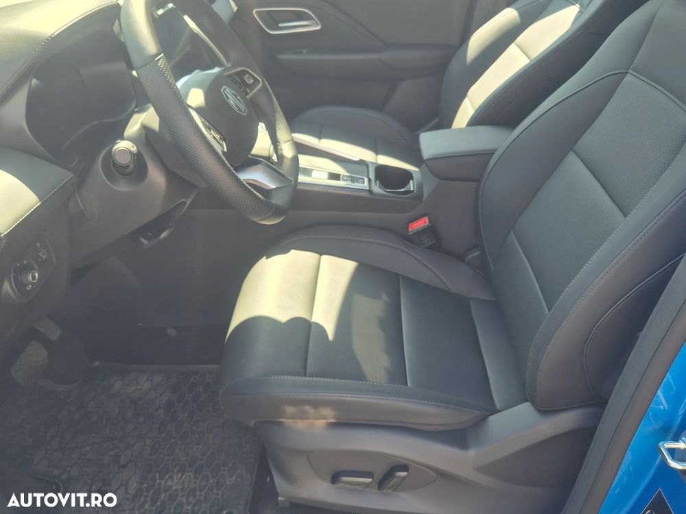 MG ZS HEV 1.5 GSI AT Exclusive - 31