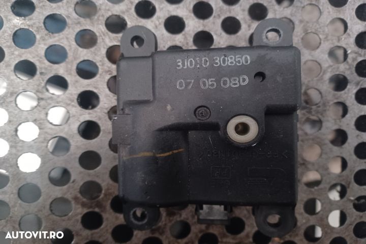 Motoras clapeta aeroterma 3J01030850 Nissan X-Trail T31  [din 2007 pana  2011] seria Crossover 2.0 - 1