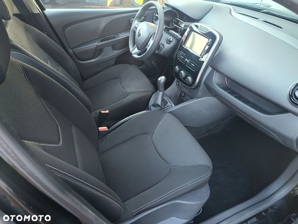 Renault Clio 0.9 TCe Business - 13