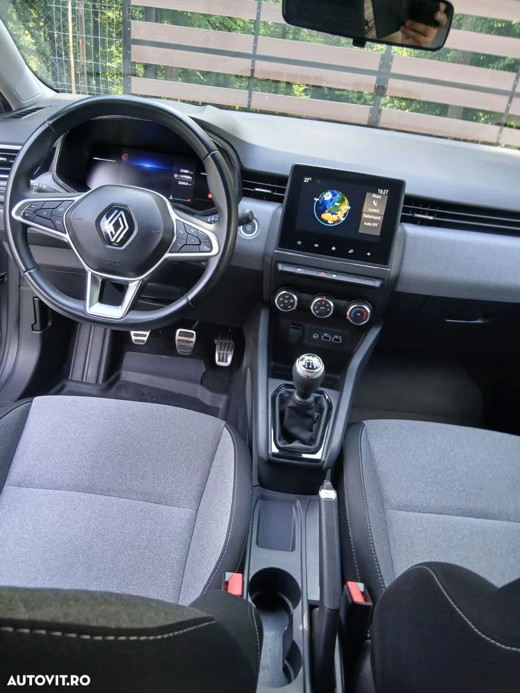 Renault Clio - 10