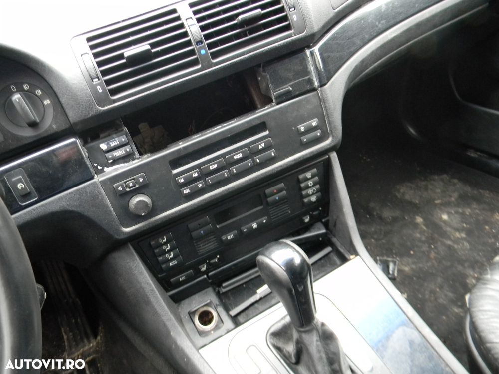 Dezmembrari  BMW 5 (E39)  1995  > 2004 528 i Benzina - 17