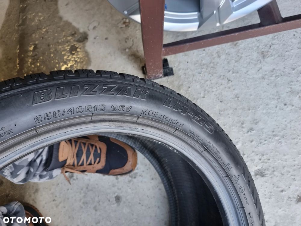 Opony Bridgestone Blizzak LM-25 255/40R18 95V 2006r 2x6,5mm - 8