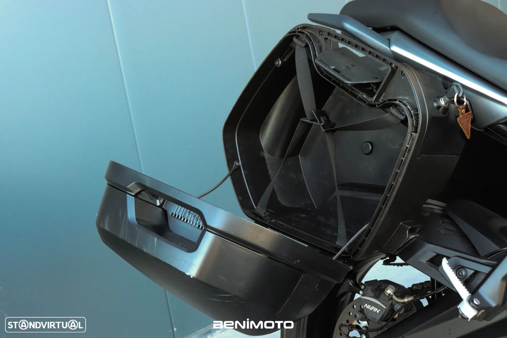 Triumph Tiger Sport - 12