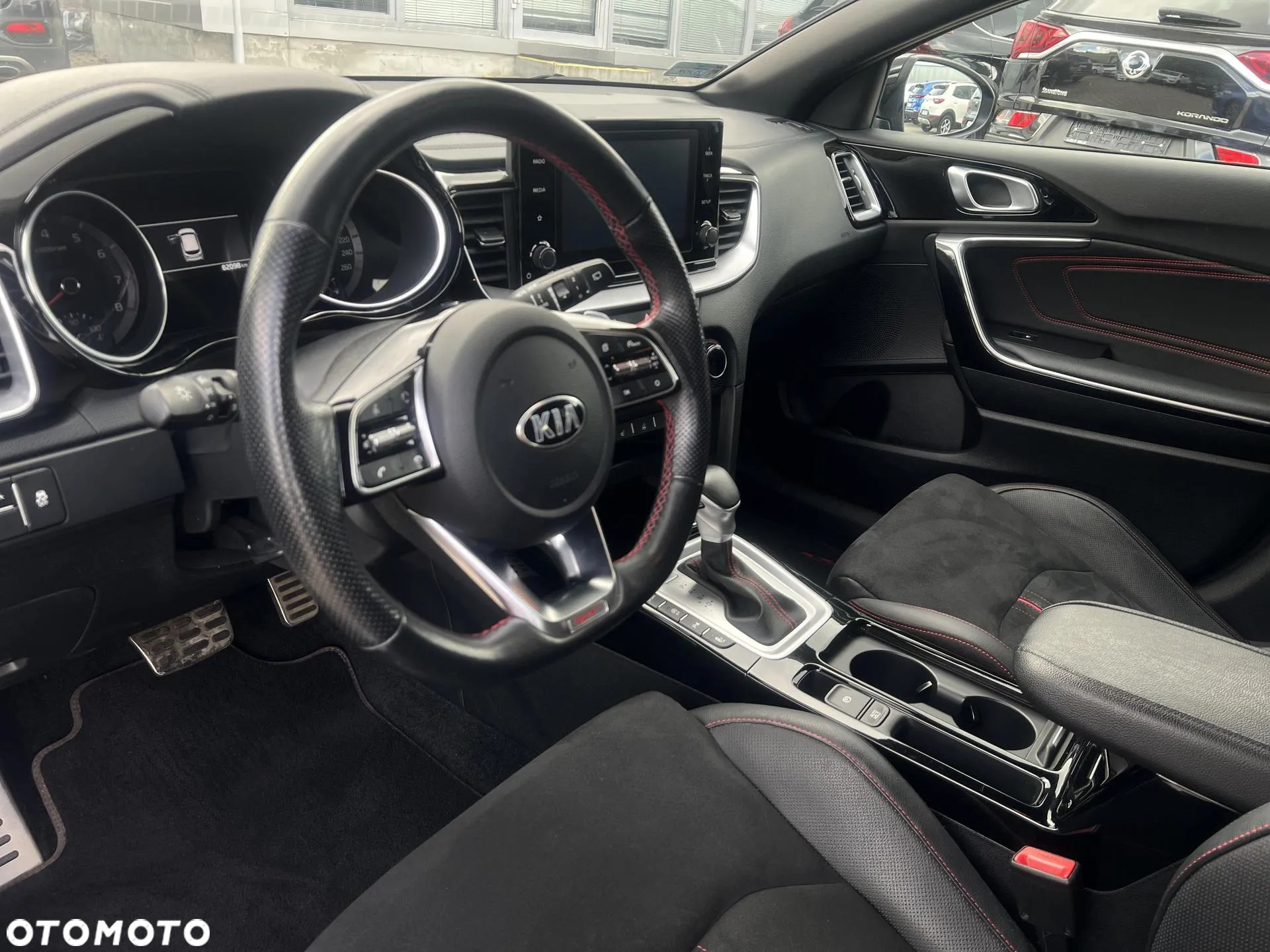 Kia ProCeed 1.6 T-GDI GT DCT - 9