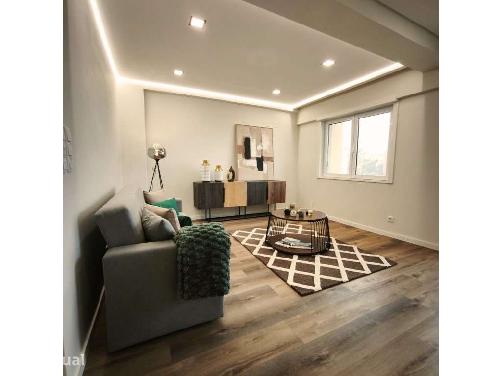 Apartamento T3 Totalmente Remodelado em Benfica, Lisboa - Grande imagem: 3/31