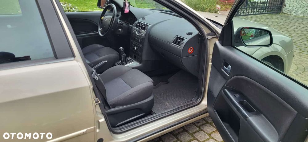 Ford Mondeo 2.0 Trend X100 / X - 32