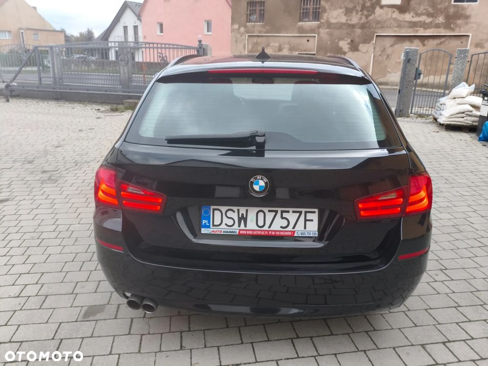 BMW Seria 5 520d Touring - 9