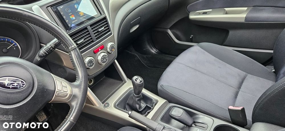 Subaru Forester 2.0X Exclusive - 33