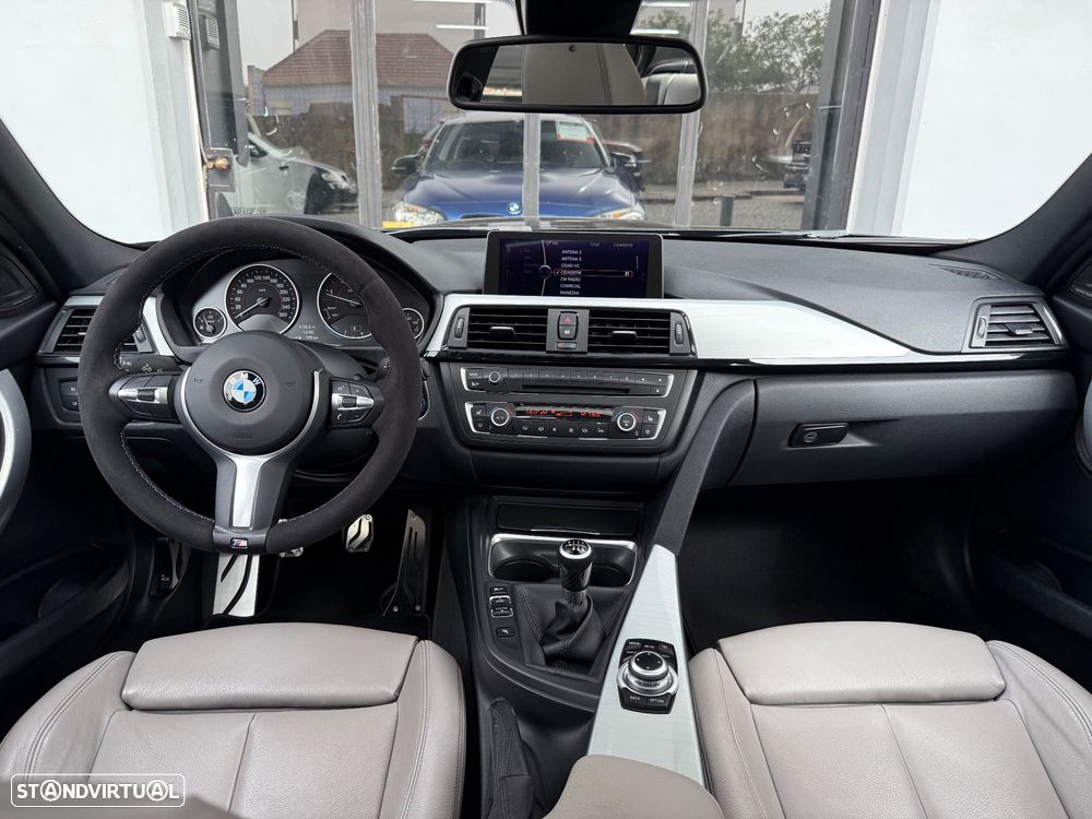 BMW 320 d Pack M - 17