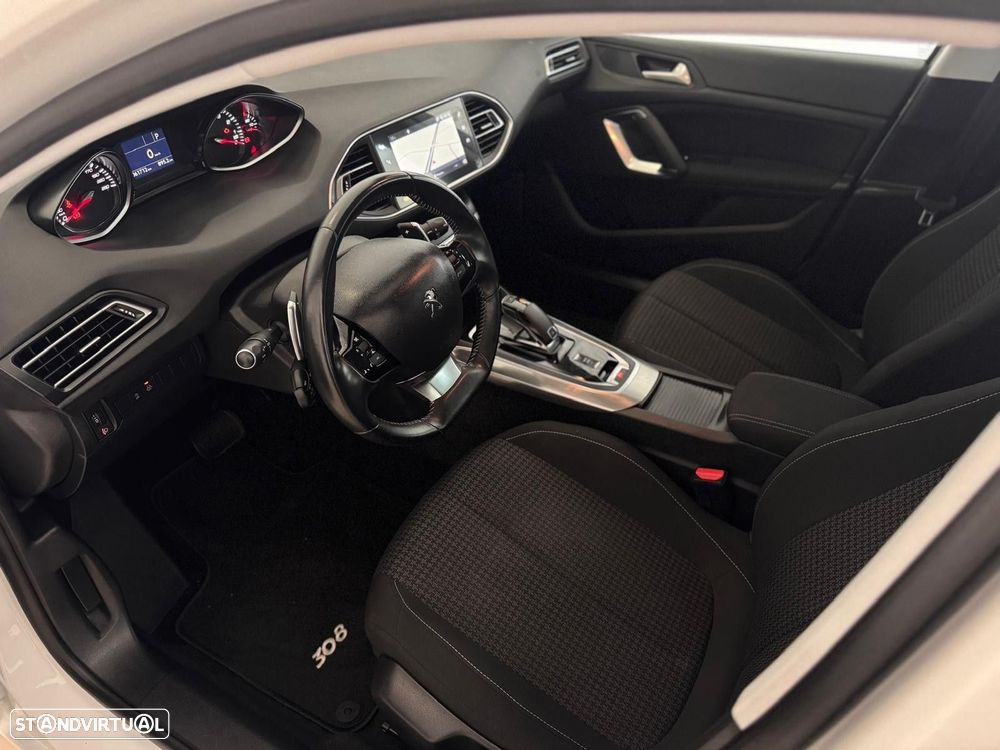 Peugeot 308 1.2 PureTech Allure EAT8 - 16