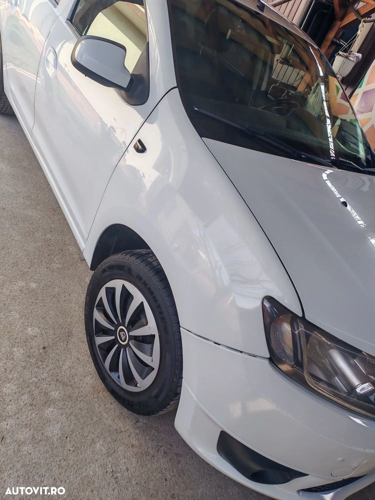 Dacia Logan 0.9 90CP Laureate - 6