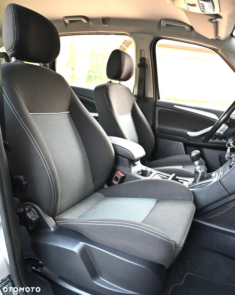 Ford S-Max - 31