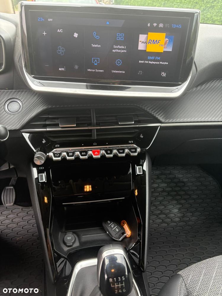 Peugeot 208 1.2 T Allure S&S - 12