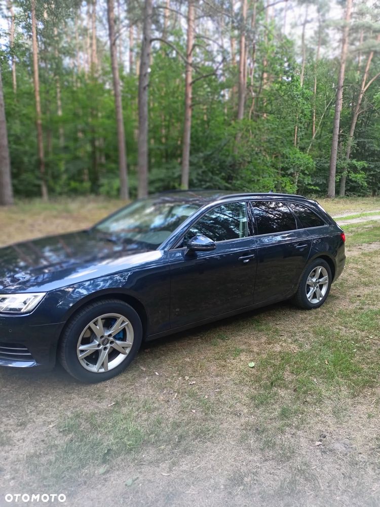 Audi A4 Avant 2.0 TDI DPF clean diesel multitronic Ambiente - 3