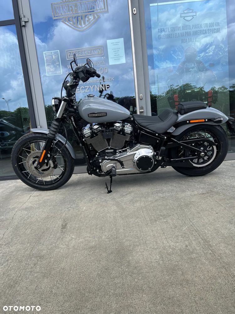 Harley-Davidson Softail Street Bob - 4