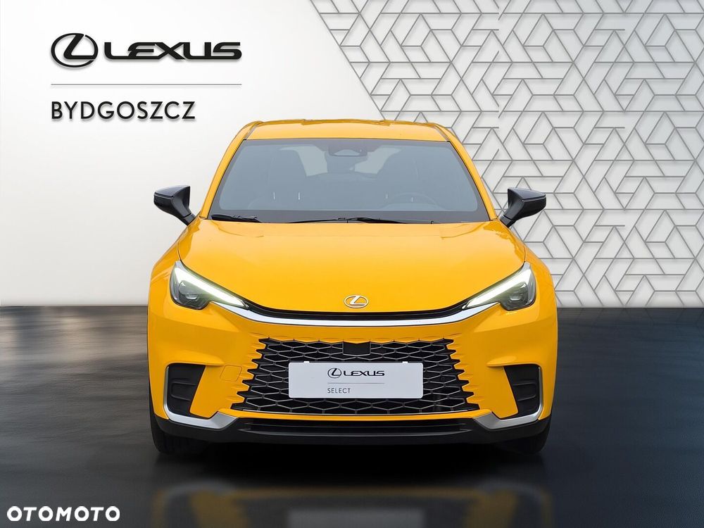 Lexus LBX
