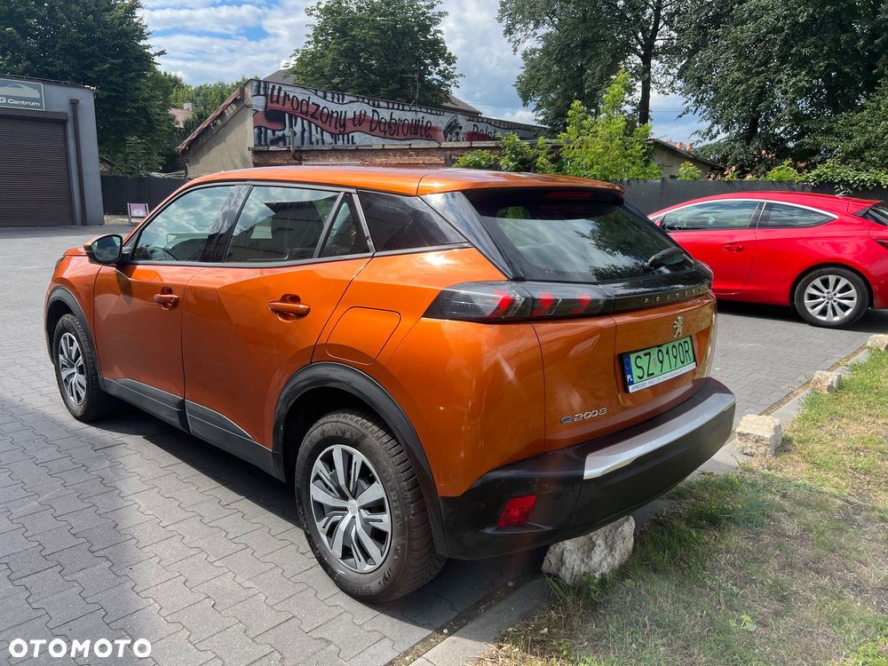 Peugeot 2008 50kWh Allure - 8