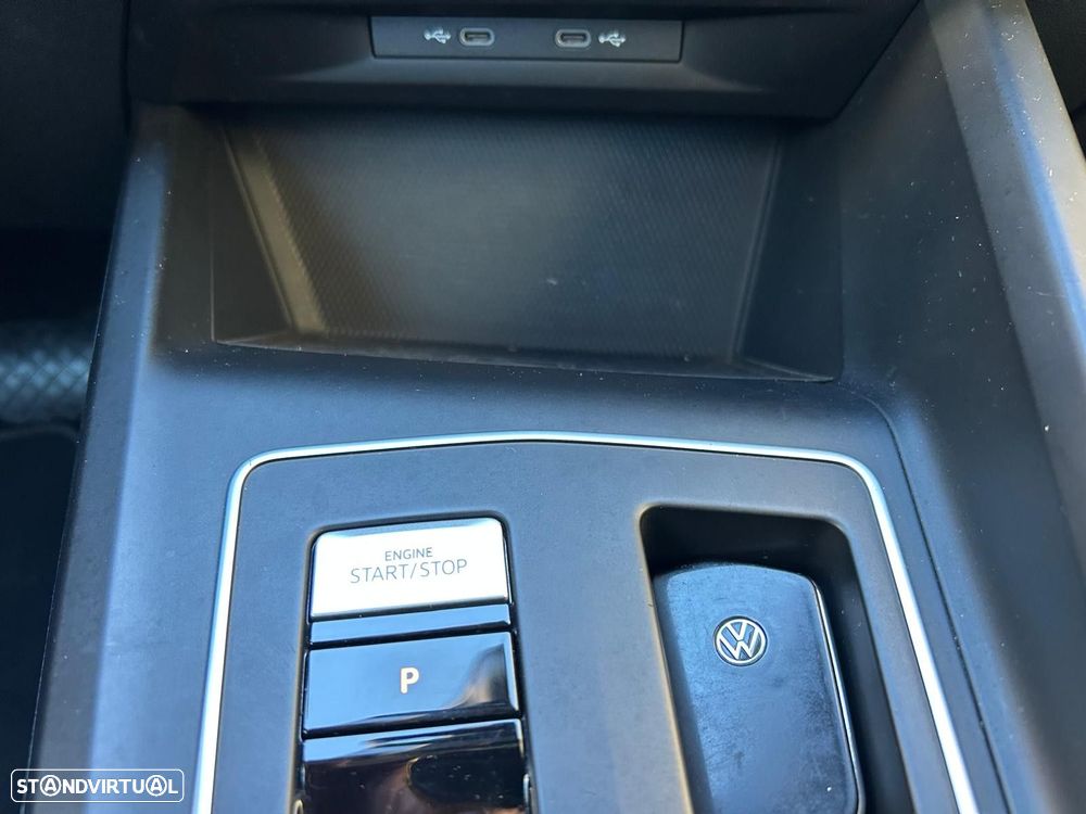 VW Golf 1.0 eTSI Life DSG - 29