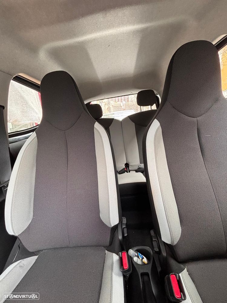 Toyota Aygo 1.0 X-Play+AC+X-Touch - 8