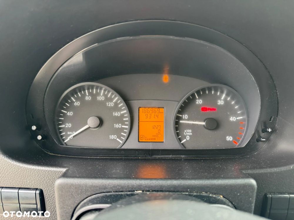 Mercedes-Benz 516,,514,,314,,316,518 ,519 - 13