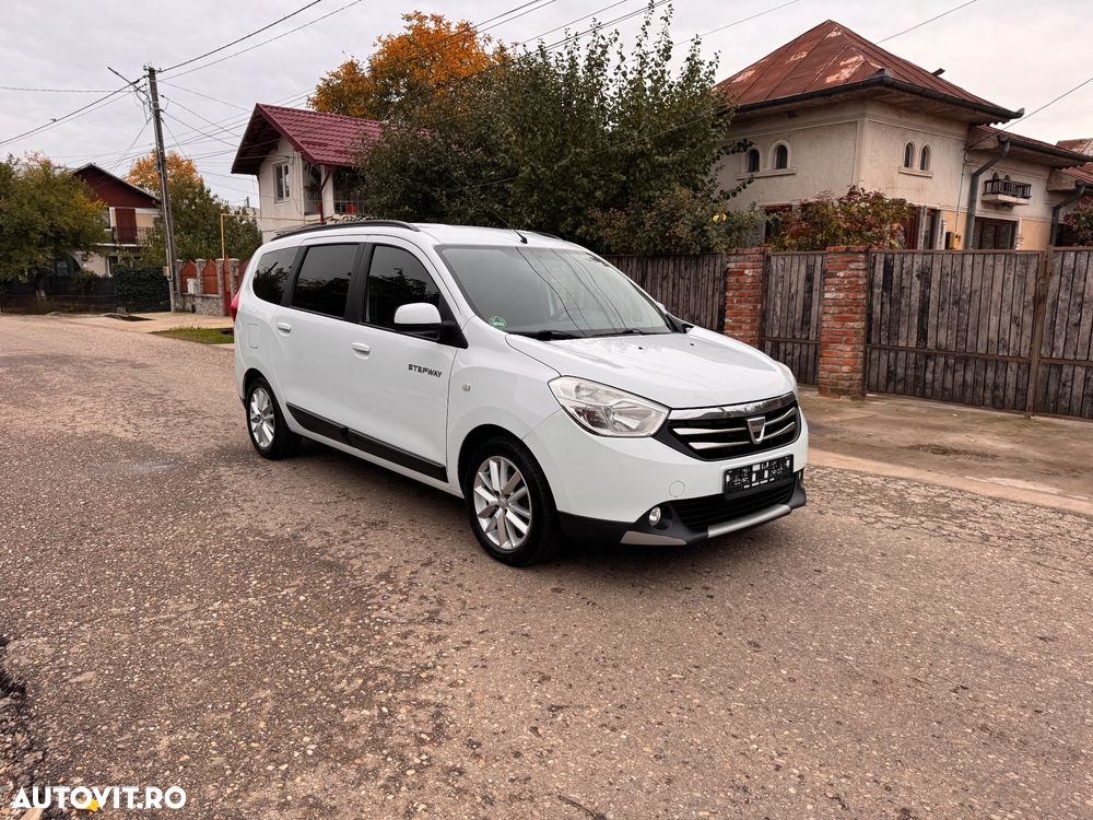 Dacia Lodgy dCi 110 Stepway - 3