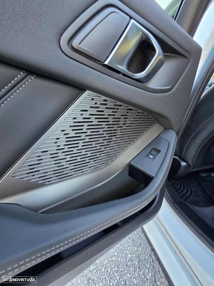 BMW 118 d Pack Desportivo M Pro - 12