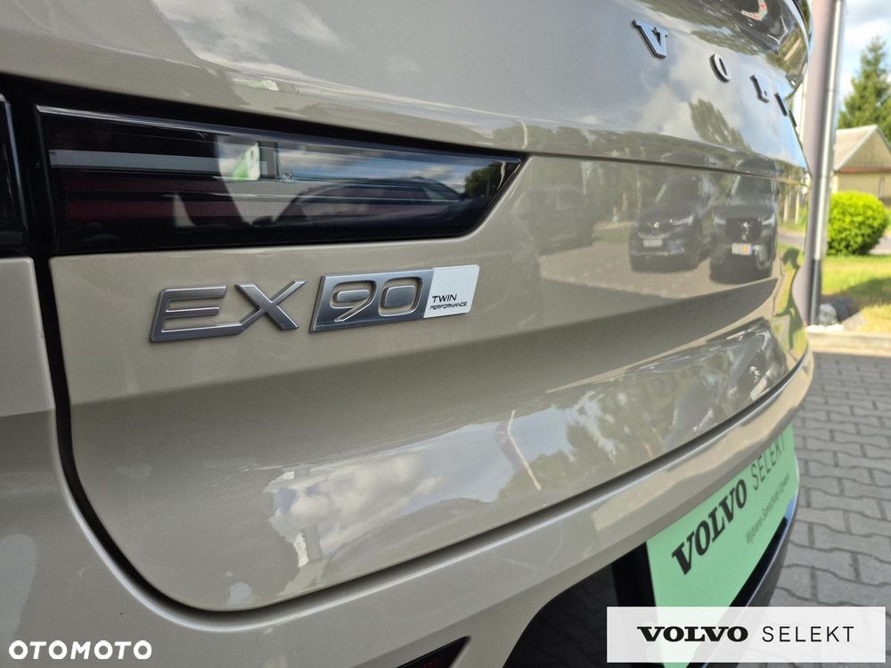 Volvo EX90 - 29