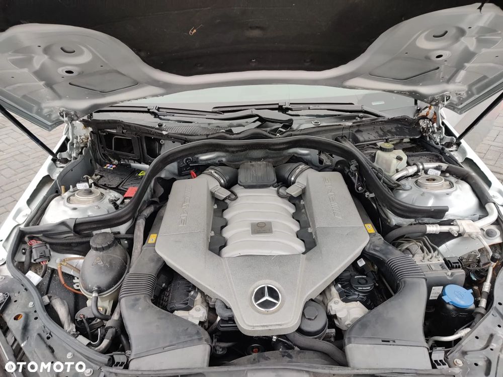 Mercedes-Benz Klasa E 63 AMG T AMG Speedshift 7G-MCT - 16