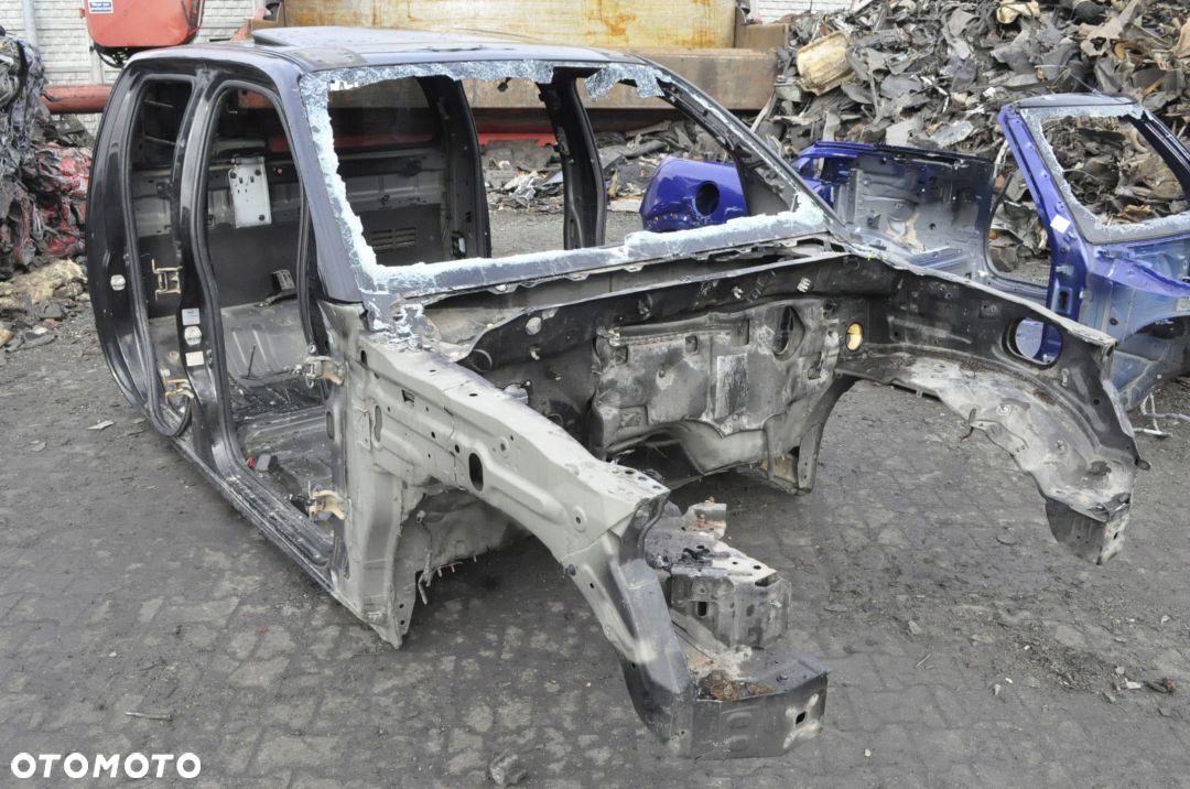 NISSAN NAVARA NP300 D40 KAROSERIA BUDA KABINA - 1