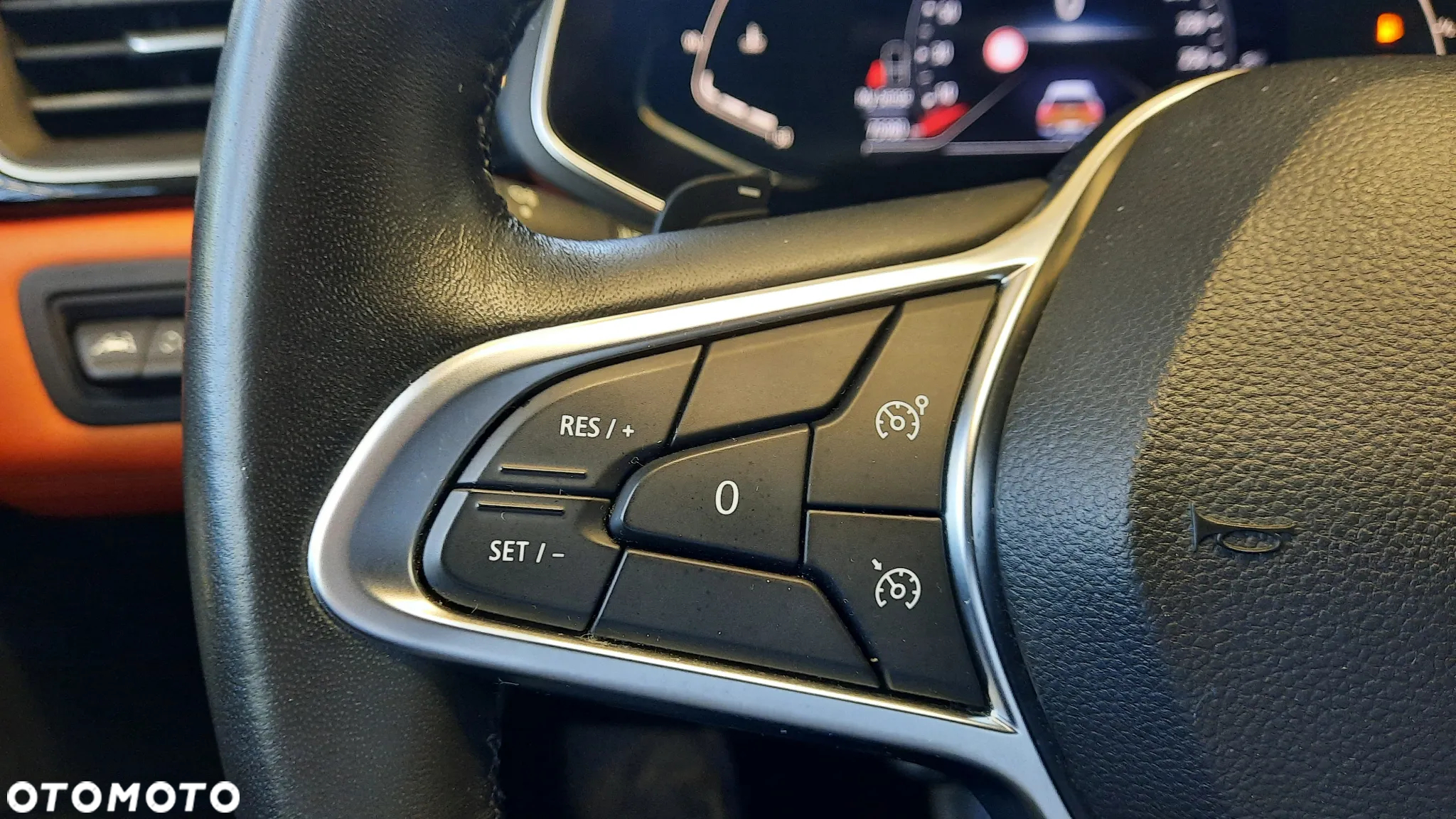 Renault Captur - 18
