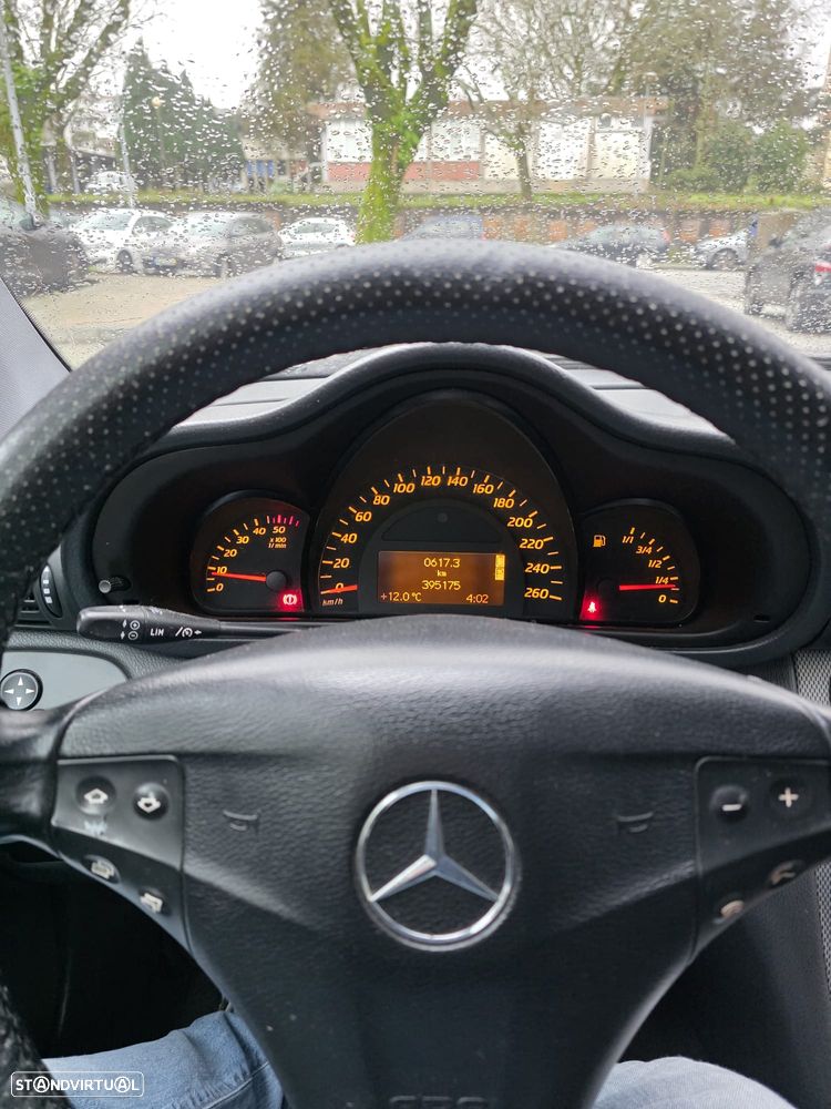 Mercedes-Benz C 220 CDi Sport Coupé Classic Aut. - 4