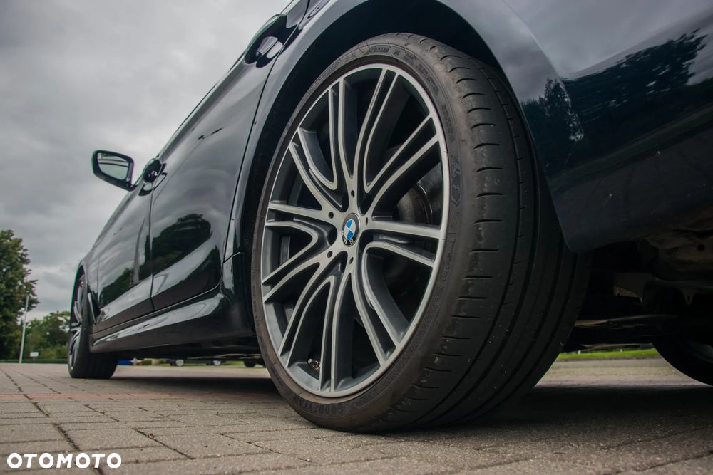 BMW Seria 5 540i Sport Line sport - 18