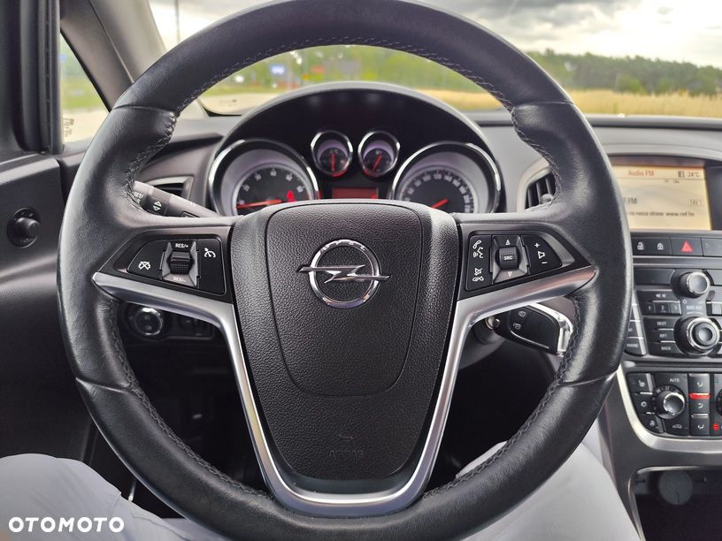 Opel Astra 1.6 Turbo Automatik - 26