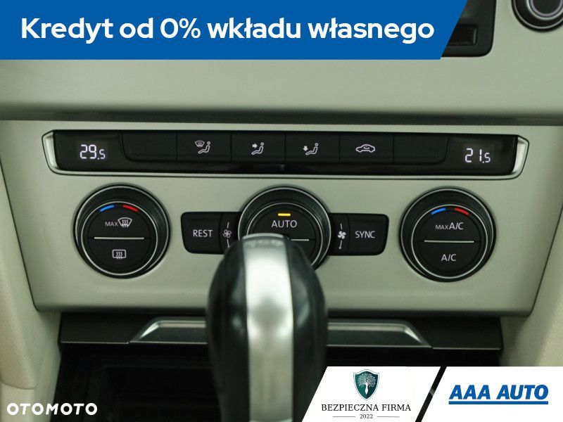 Volkswagen Passat Variant - 14