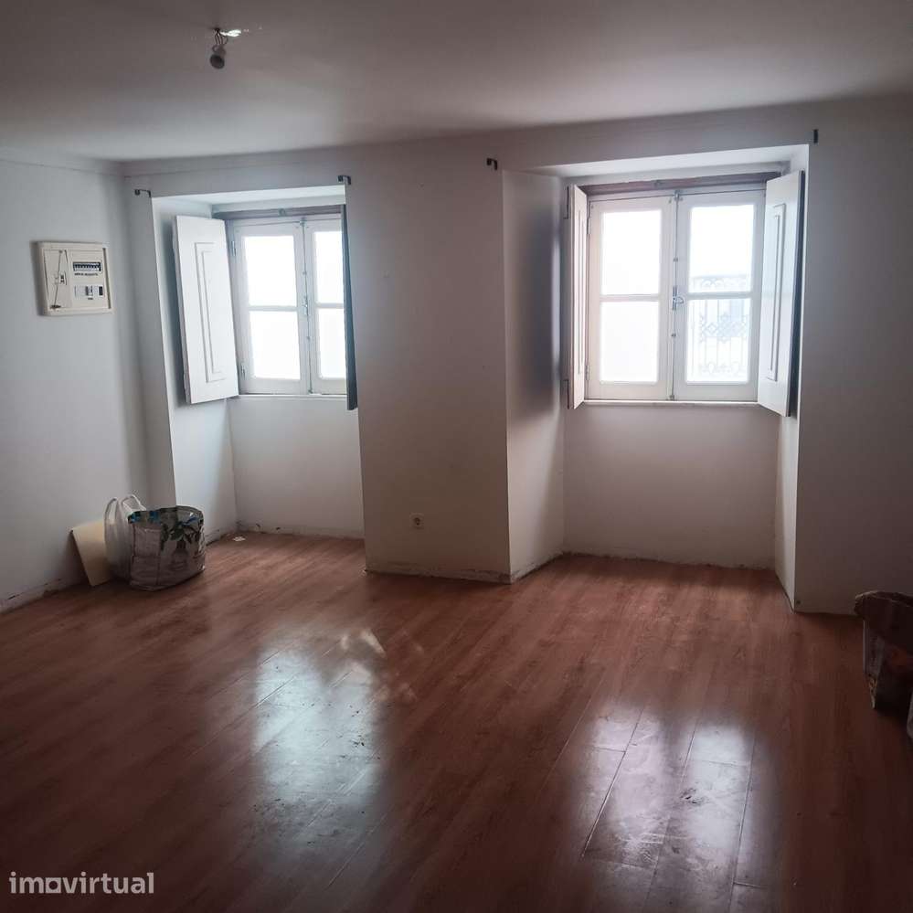 Acolhedor Apartamento no Coração Histórico de Lisboa - Grande imagem: 2/9