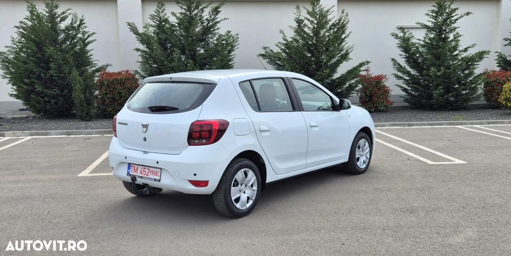 Dacia Sandero - 8