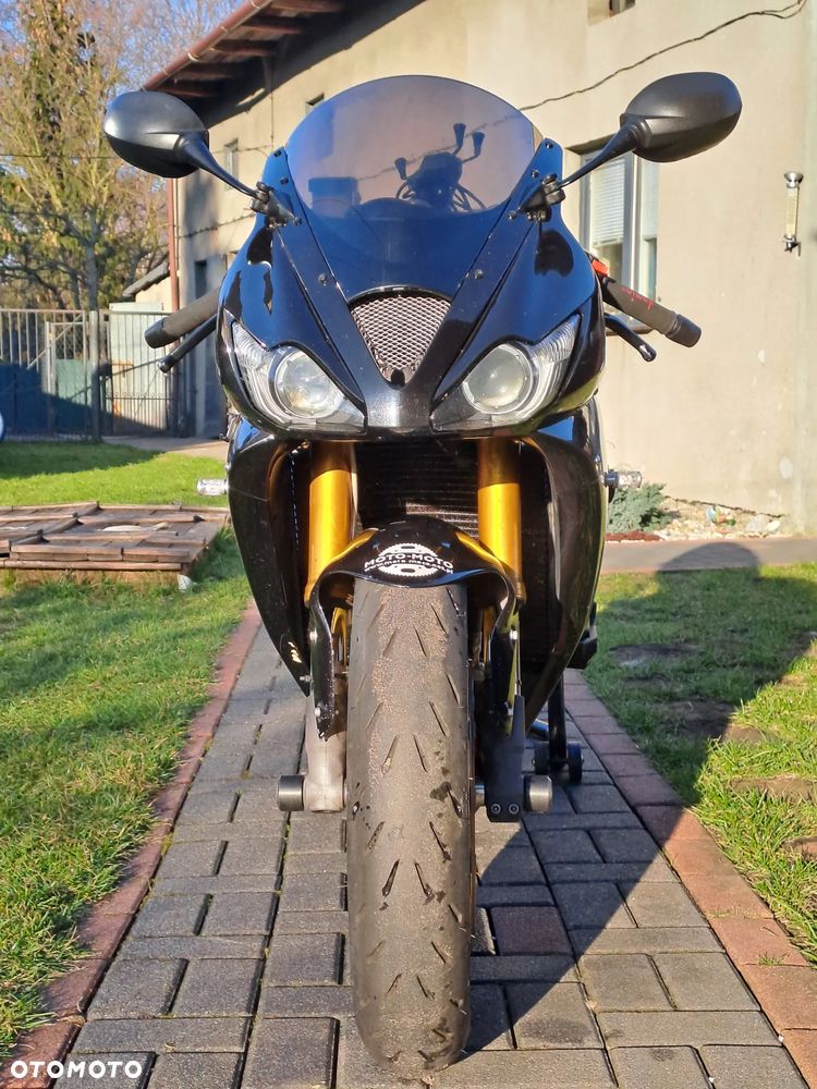Triumph Daytona - 3