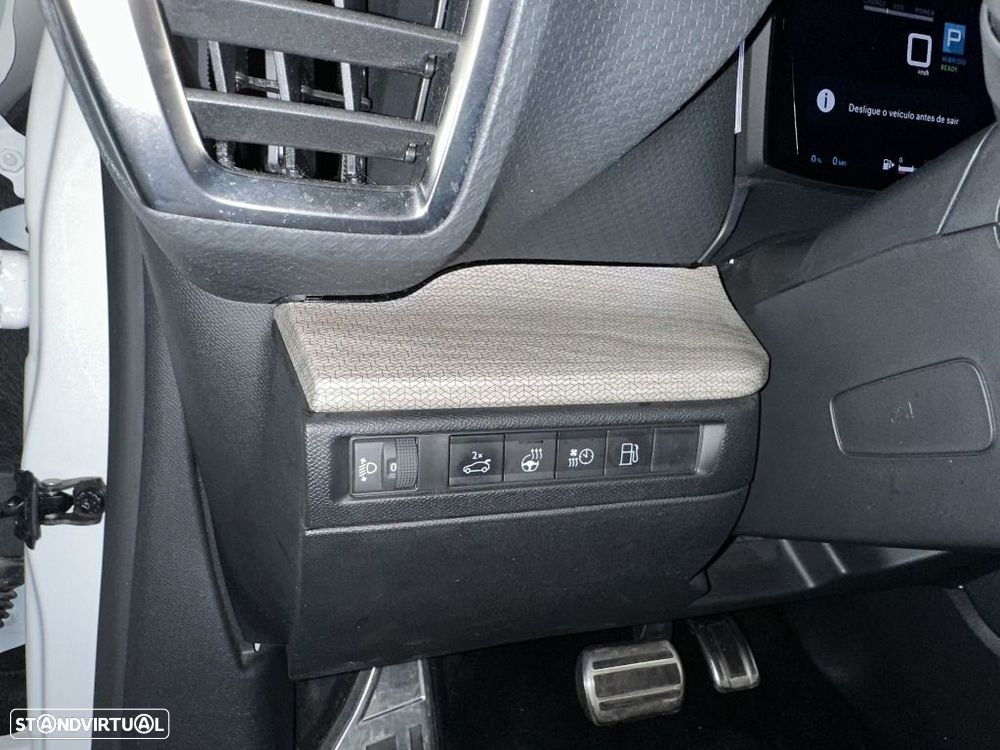 Citroën C5 X 1.6 Hybrid Shine Pack e-EAT8 - 10