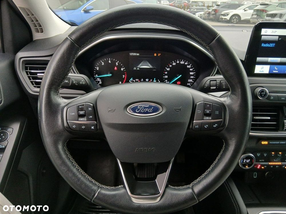 Ford Focus - 28