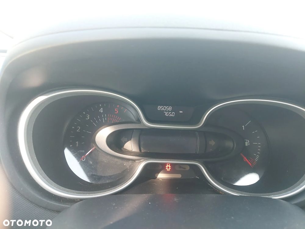 Renault Trafic - 11