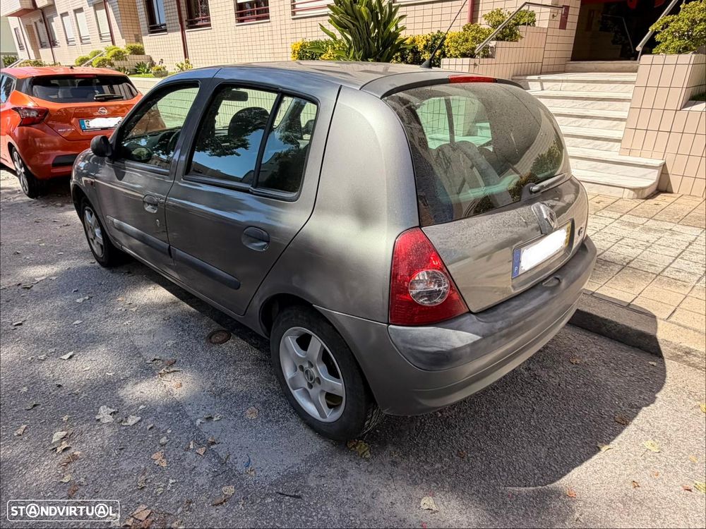 Renault Clio 1.2 16V Confort Authentique - 6