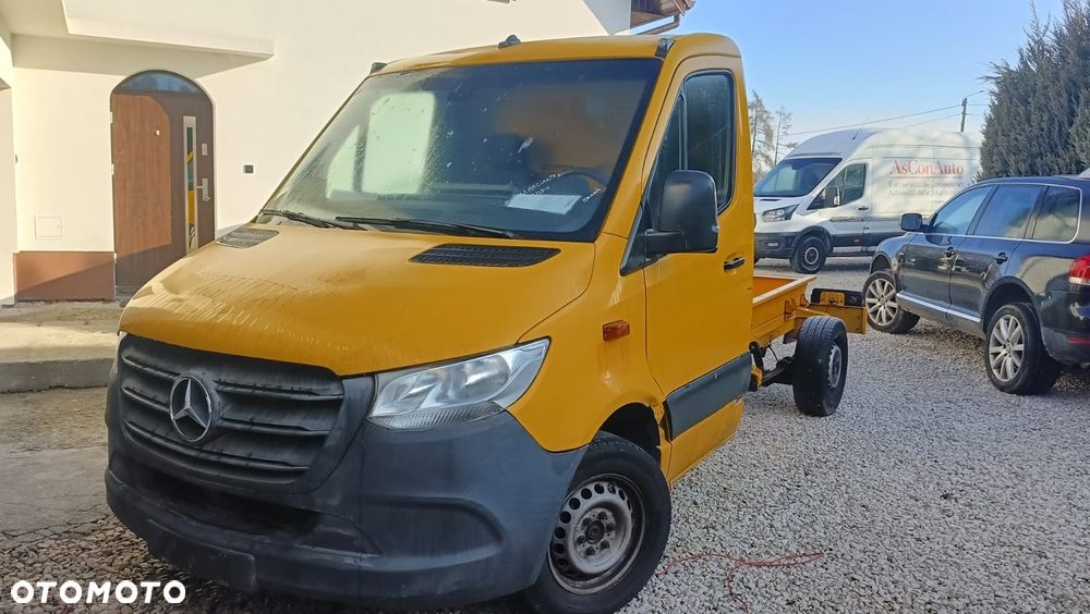 Mercedes-Benz Sprinter - 1