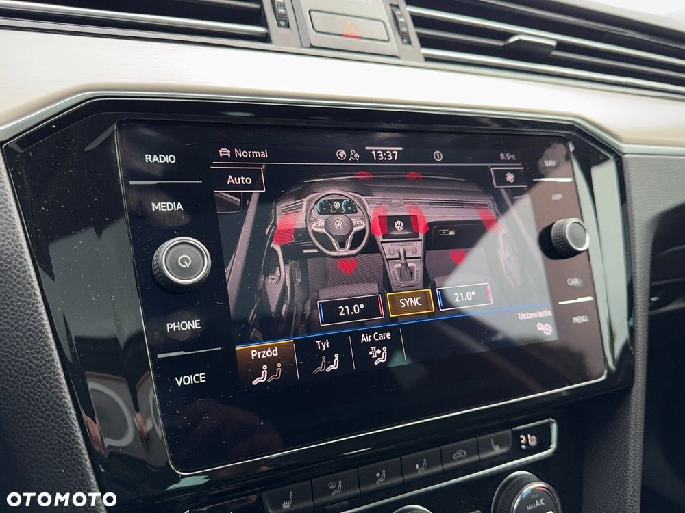 Volkswagen Passat 2.0 TSI Elegance DSG - 28