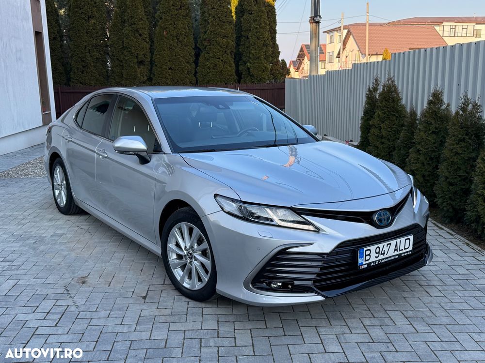 Toyota Camry Business Edition - 1